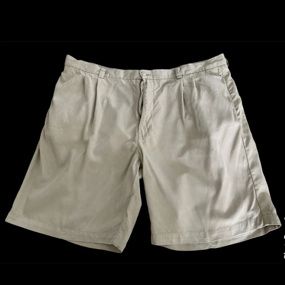 Lot of 3 men's khaki shorts